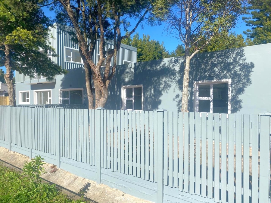 To Let 1 Bedroom Property for Rent in Knysna Central Western Cape